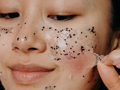 لایه برداری فیزیکی پوست